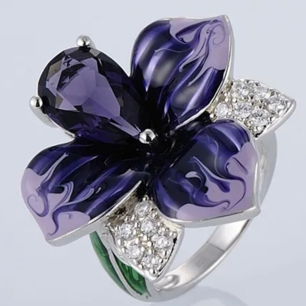 Elegant Flower Amethyst Statement Ring - Picture 5 of 6
